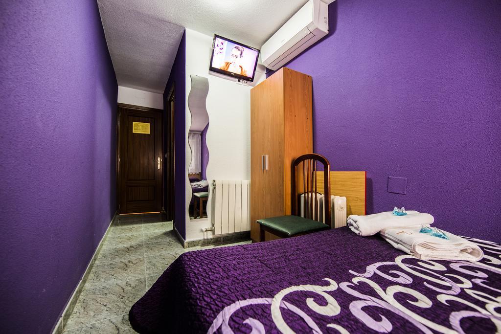 Hostal Escala Luna Salamanca Exterior foto